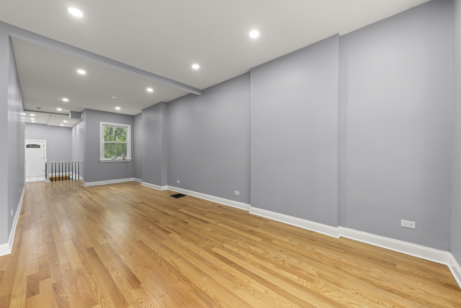 7409 S Stewart Avenue Property Photo 4