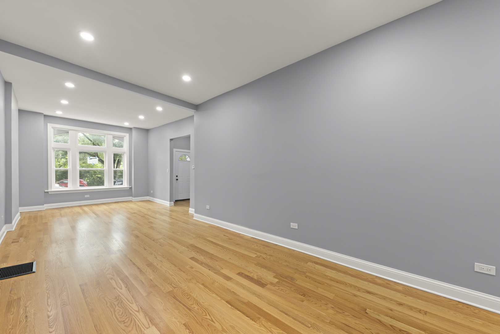 7409 S Stewart Avenue Property Photo 5