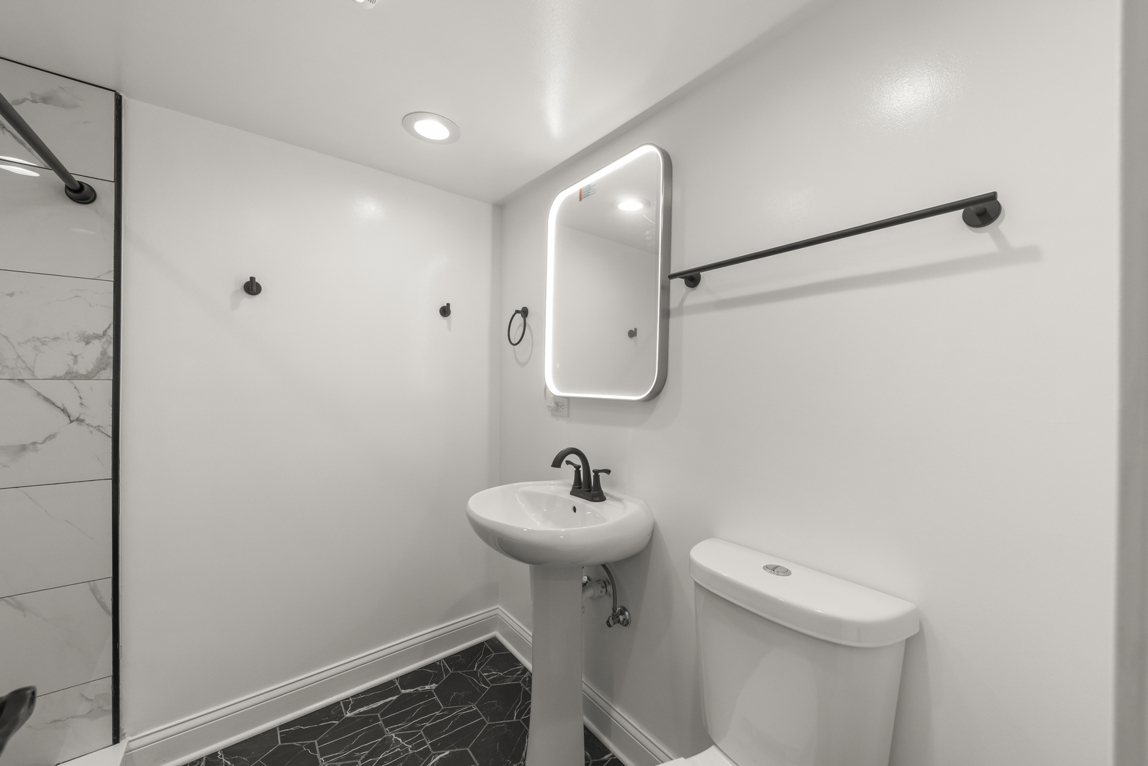7409 S Stewart Avenue Property Photo 10