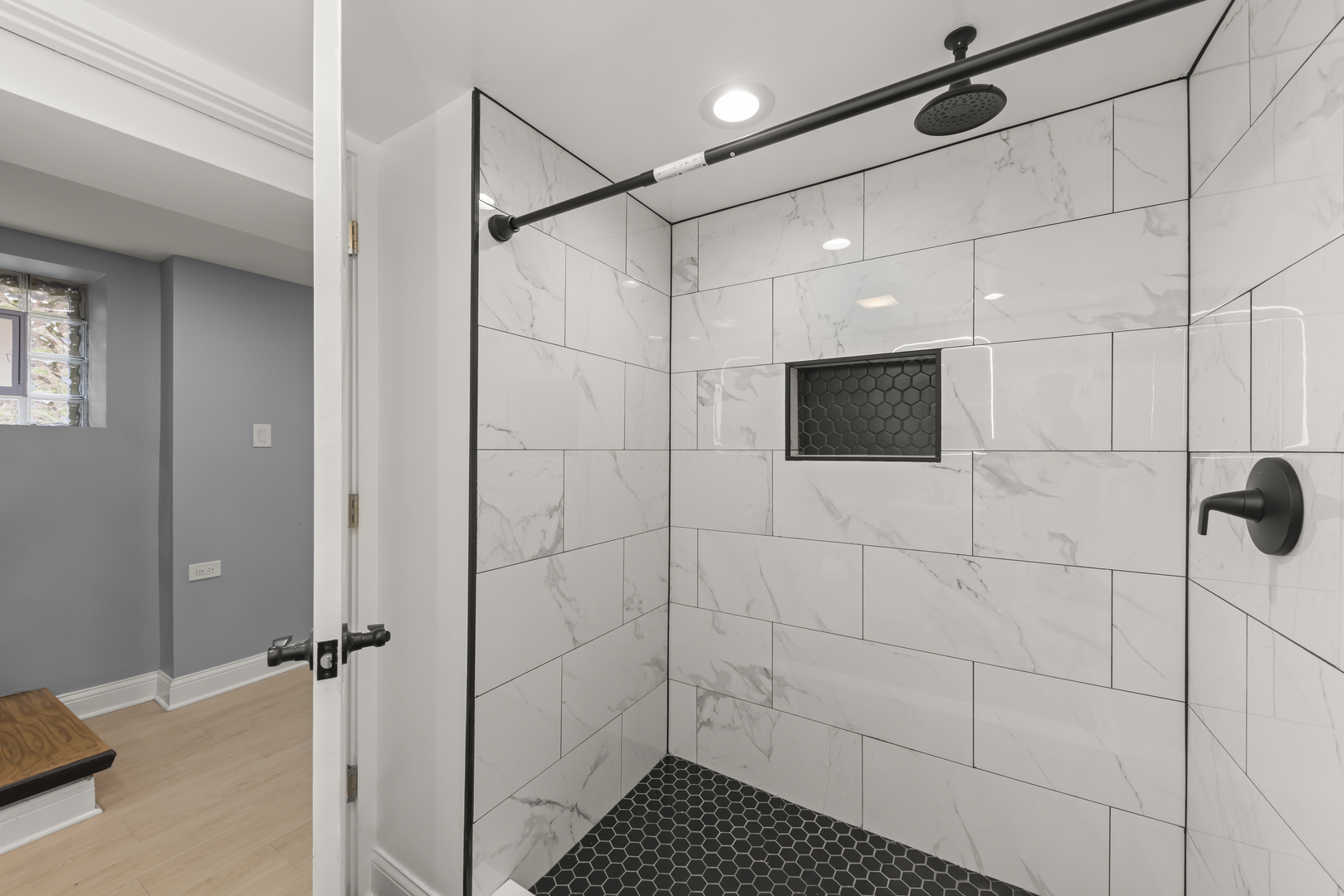 7409 S Stewart Avenue Property Photo 11