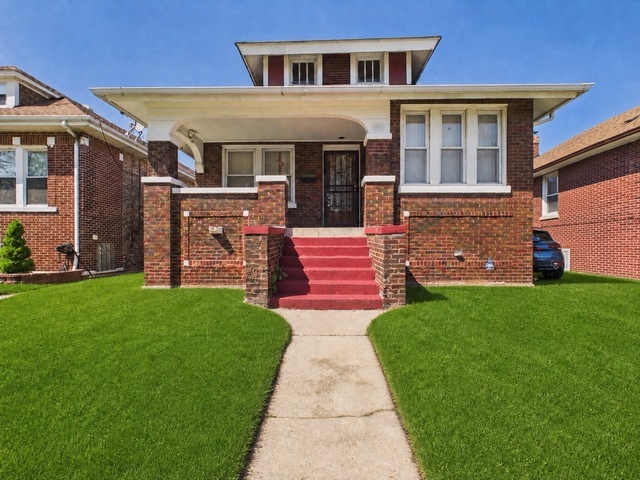 340 156TH Place Property Photo 1
