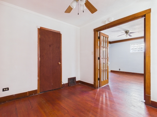 340 156th Place Property Photo 5