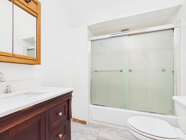 340 156th Place Property Photo 11