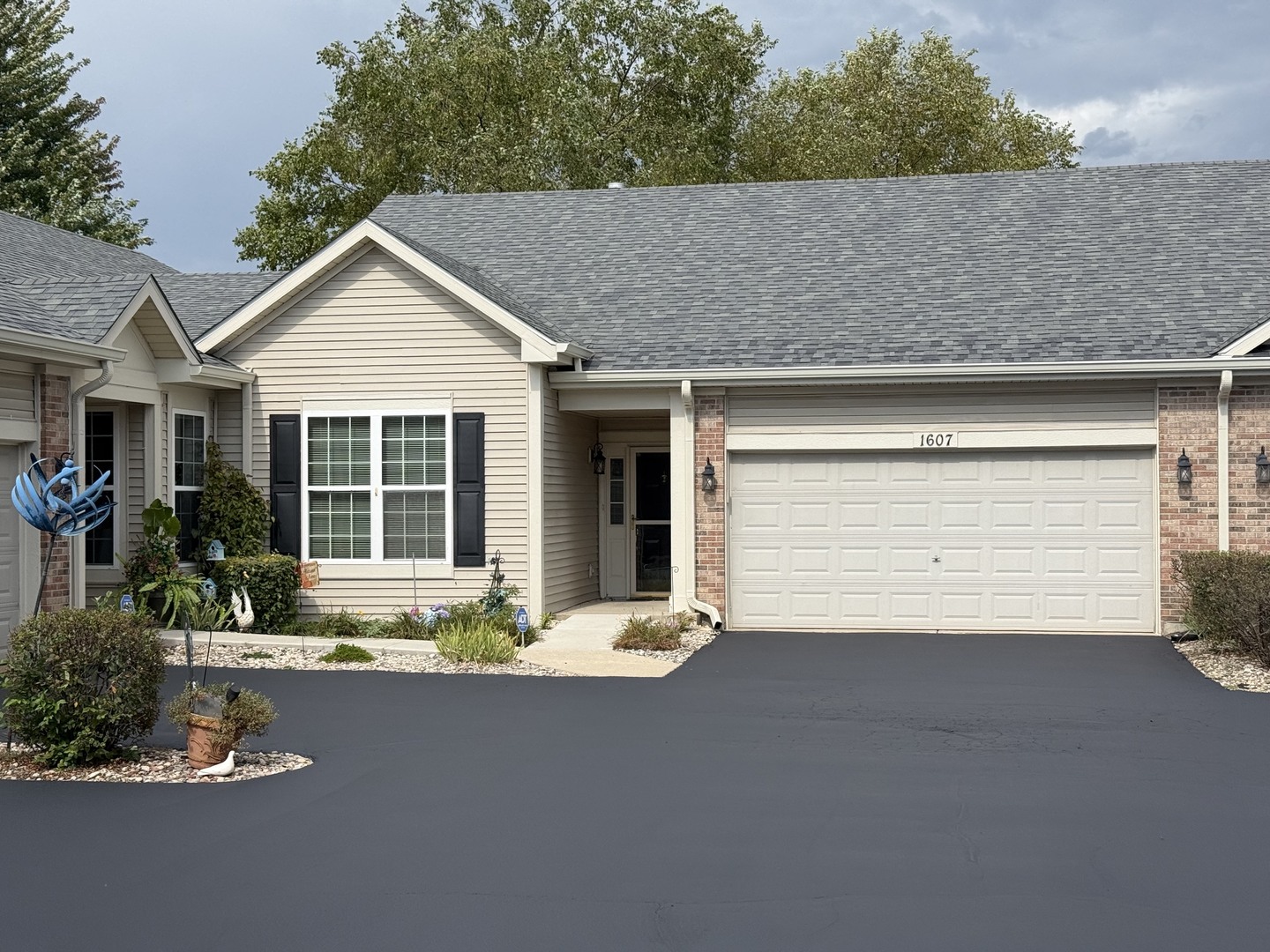 1607 Cadillac Circle Property Photo 1