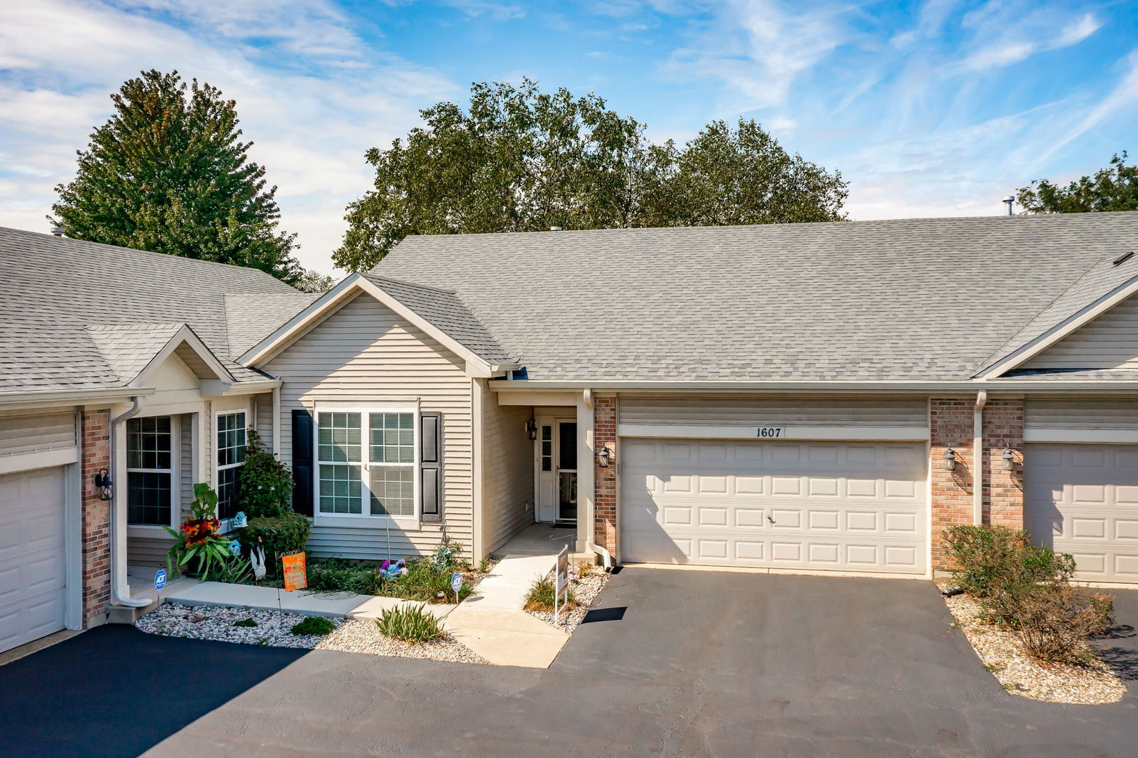 1607 Cadillac Circle Property Photo 1