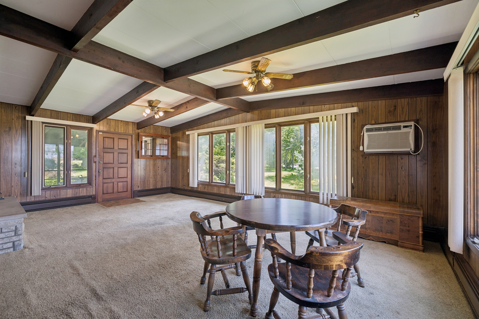 2740 N Cedar Road Property Photo 6