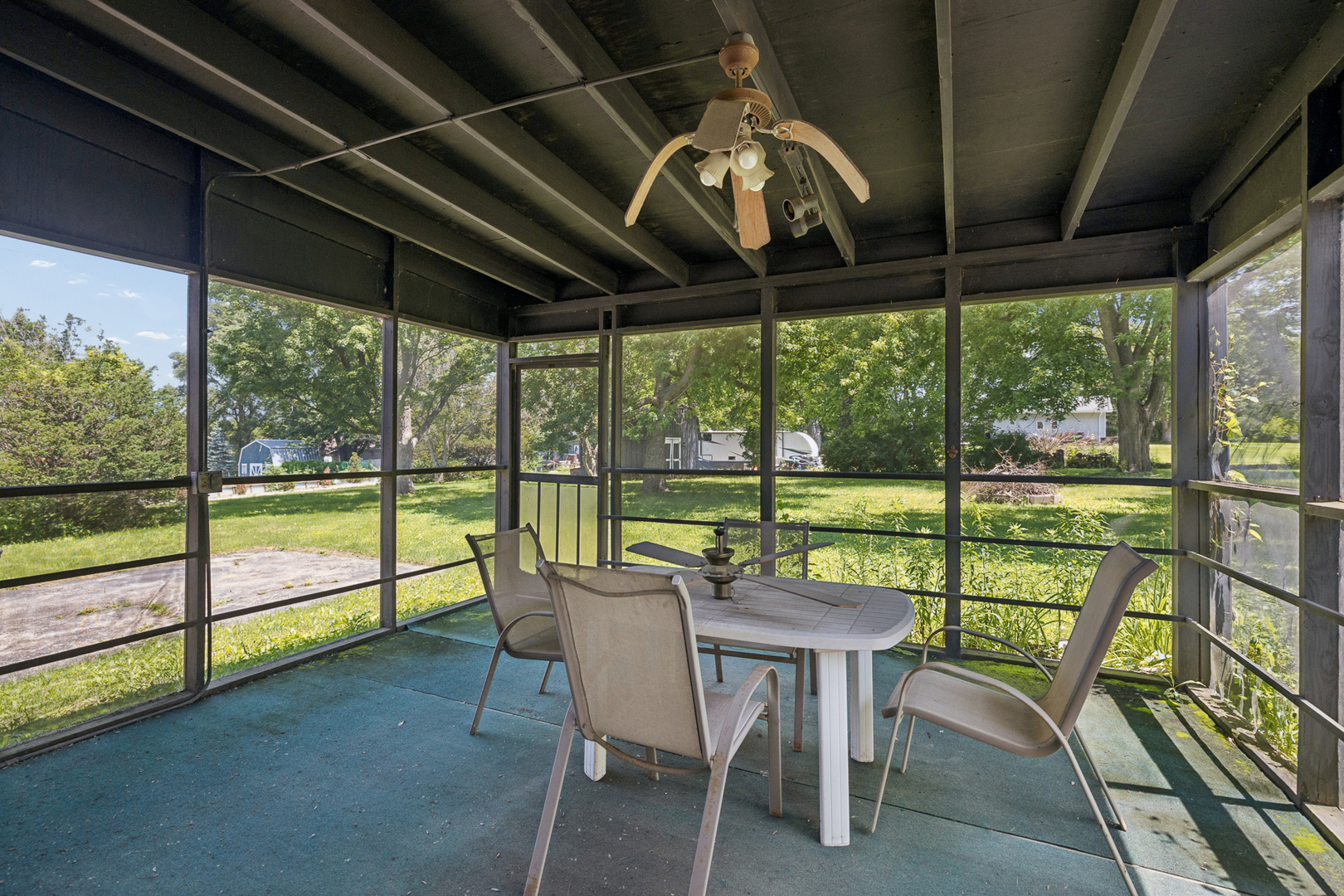 2740 N Cedar Road Property Photo 21