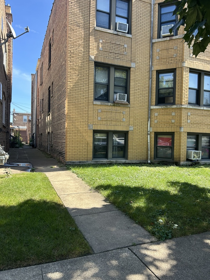 1929 Scoville Avenue Property Photo 2
