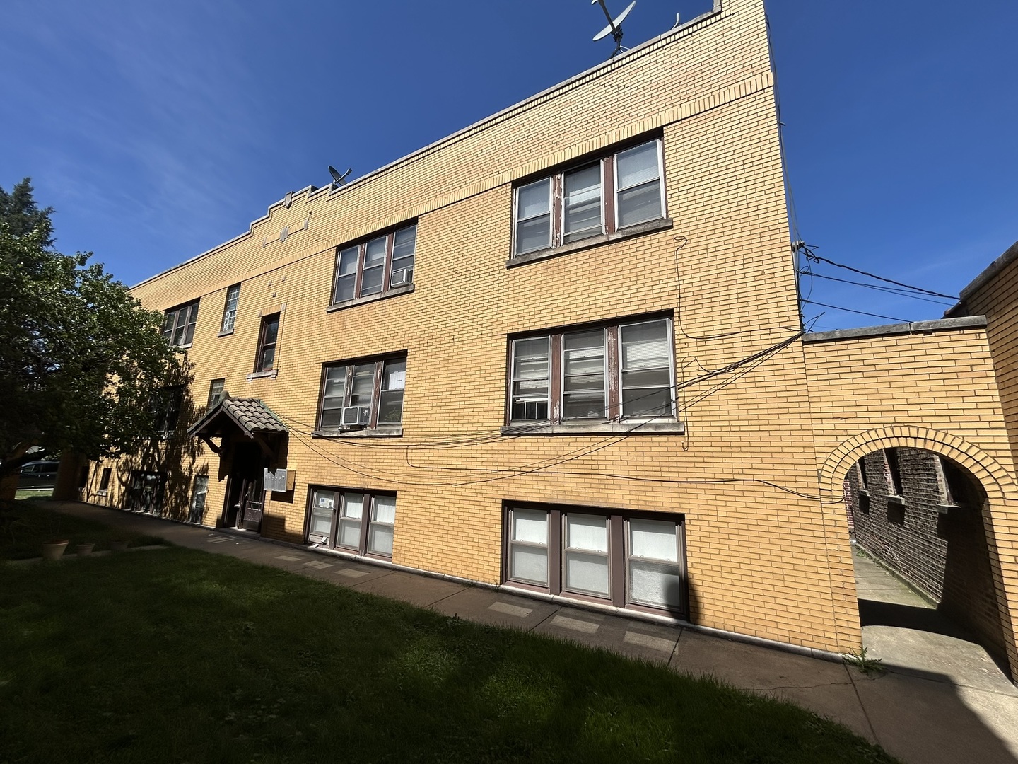 1929 Scoville Avenue Property Photo 18