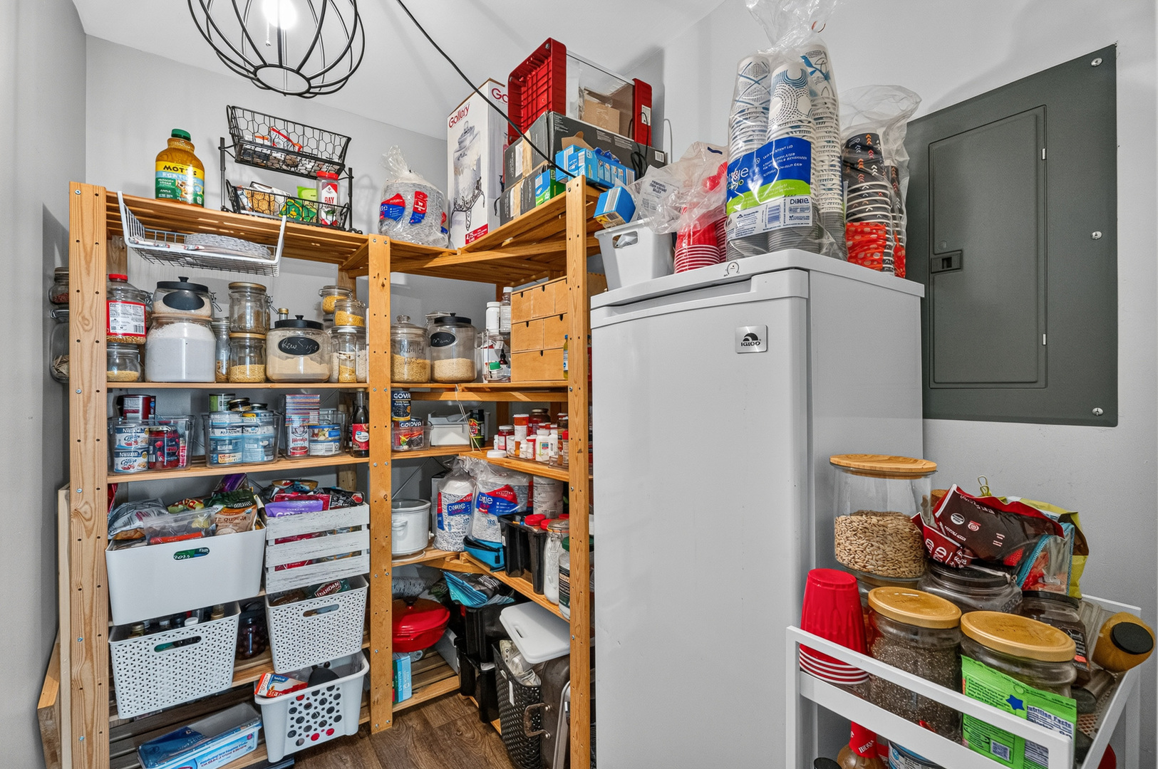 428 Kenyon Avenue Property Photo 8