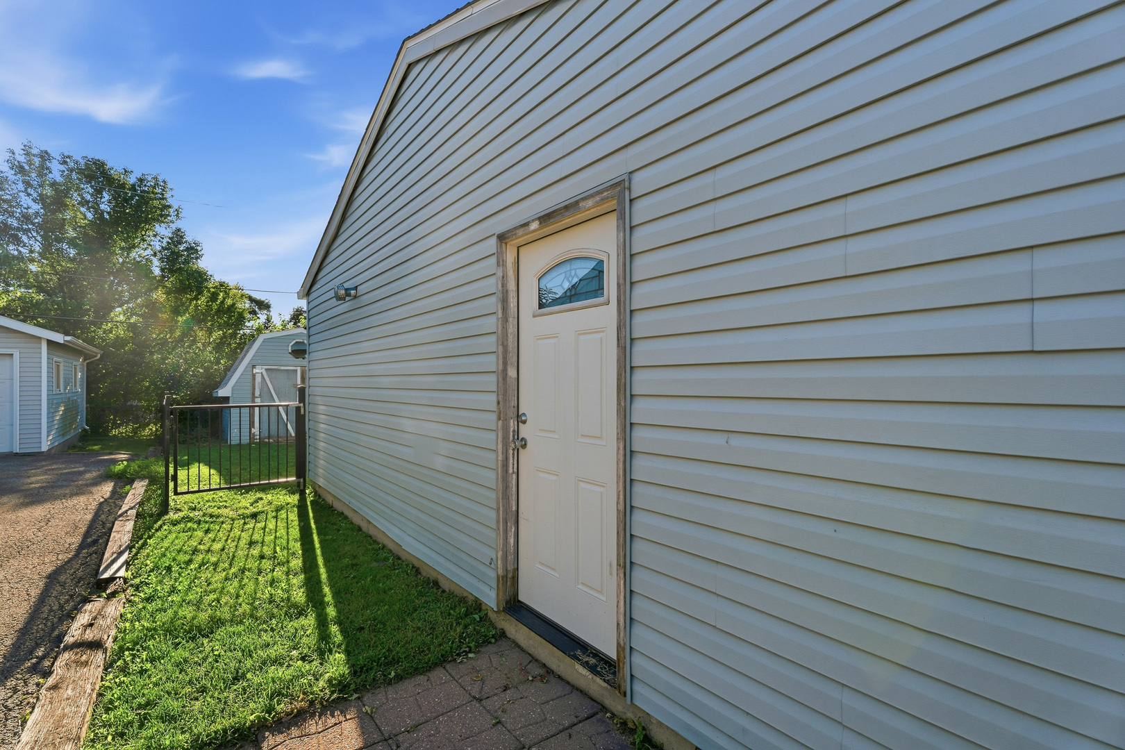 428 Kenyon Avenue Property Photo 37
