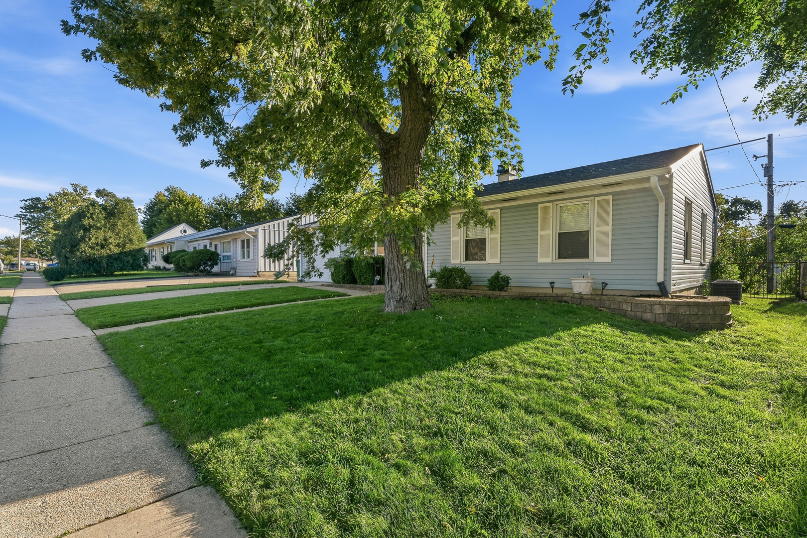428 Kenyon Avenue Property Photo 39