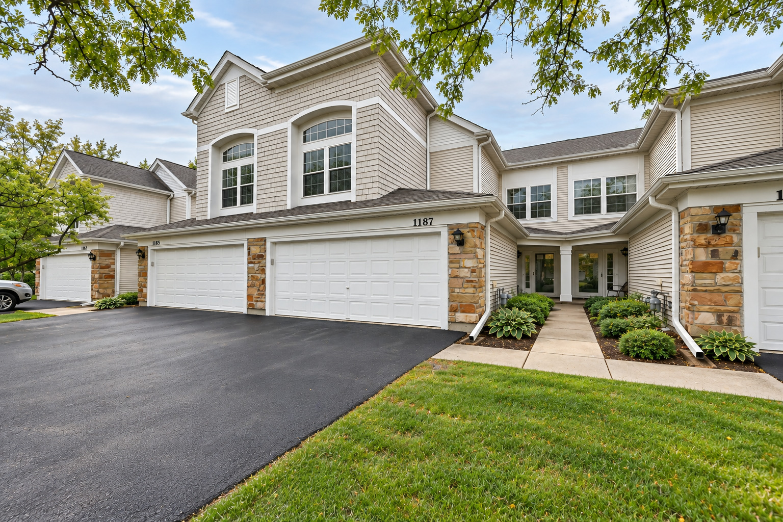 1187 Bristol Lane Property Photo 1