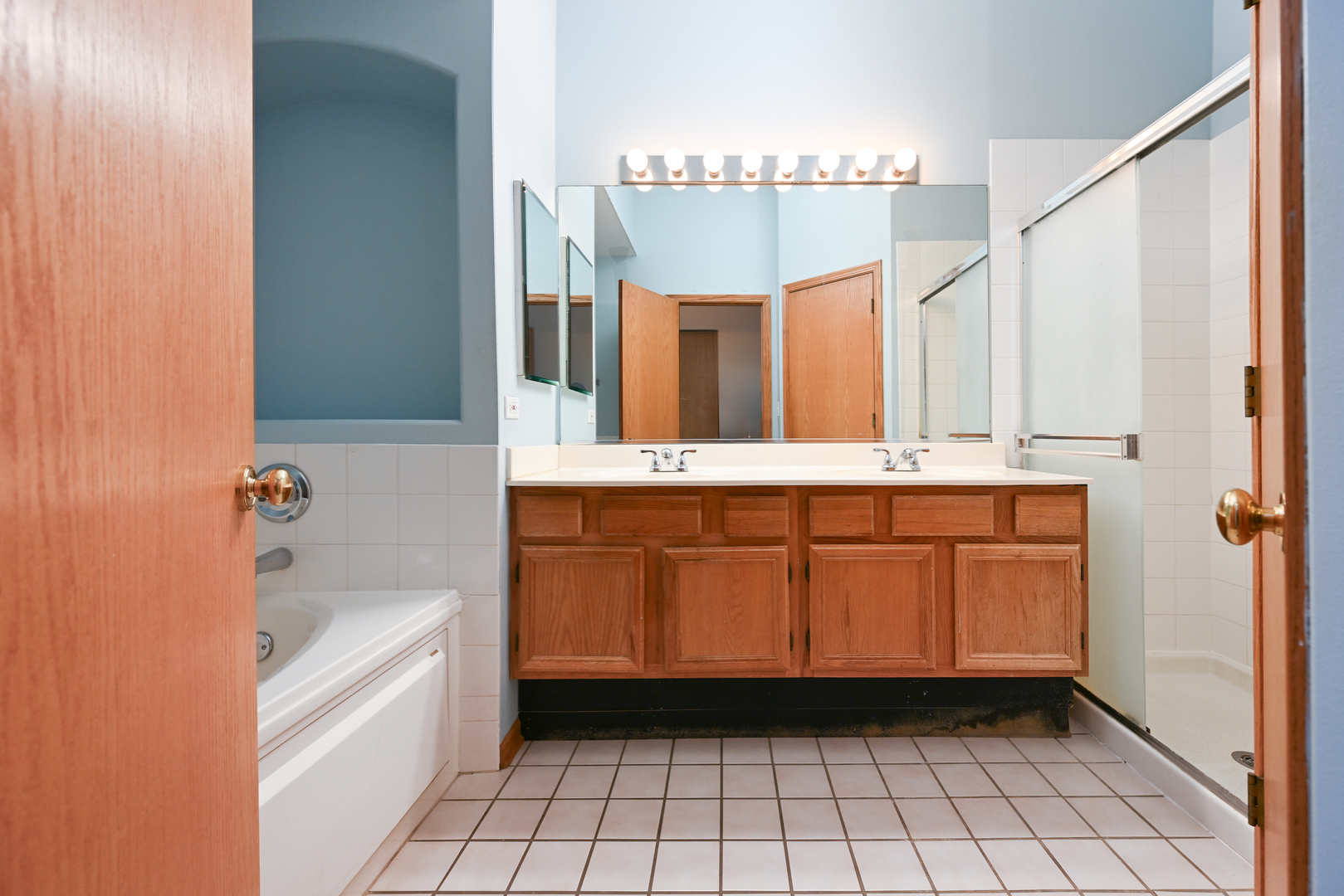 1187 Bristol Lane Property Photo 10