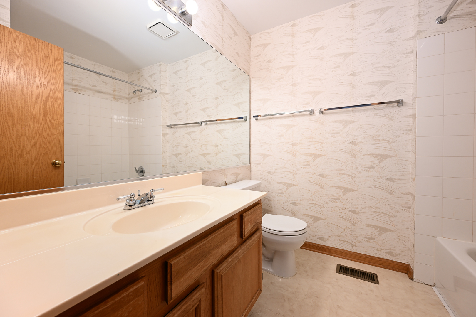 1187 Bristol Lane Property Photo 12