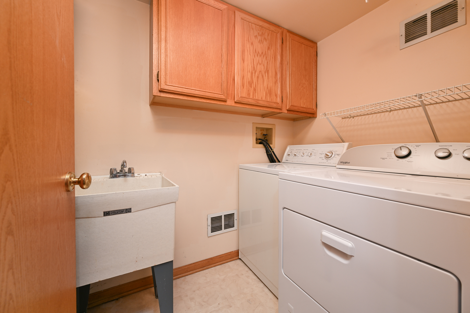 1187 Bristol Lane Property Photo 15
