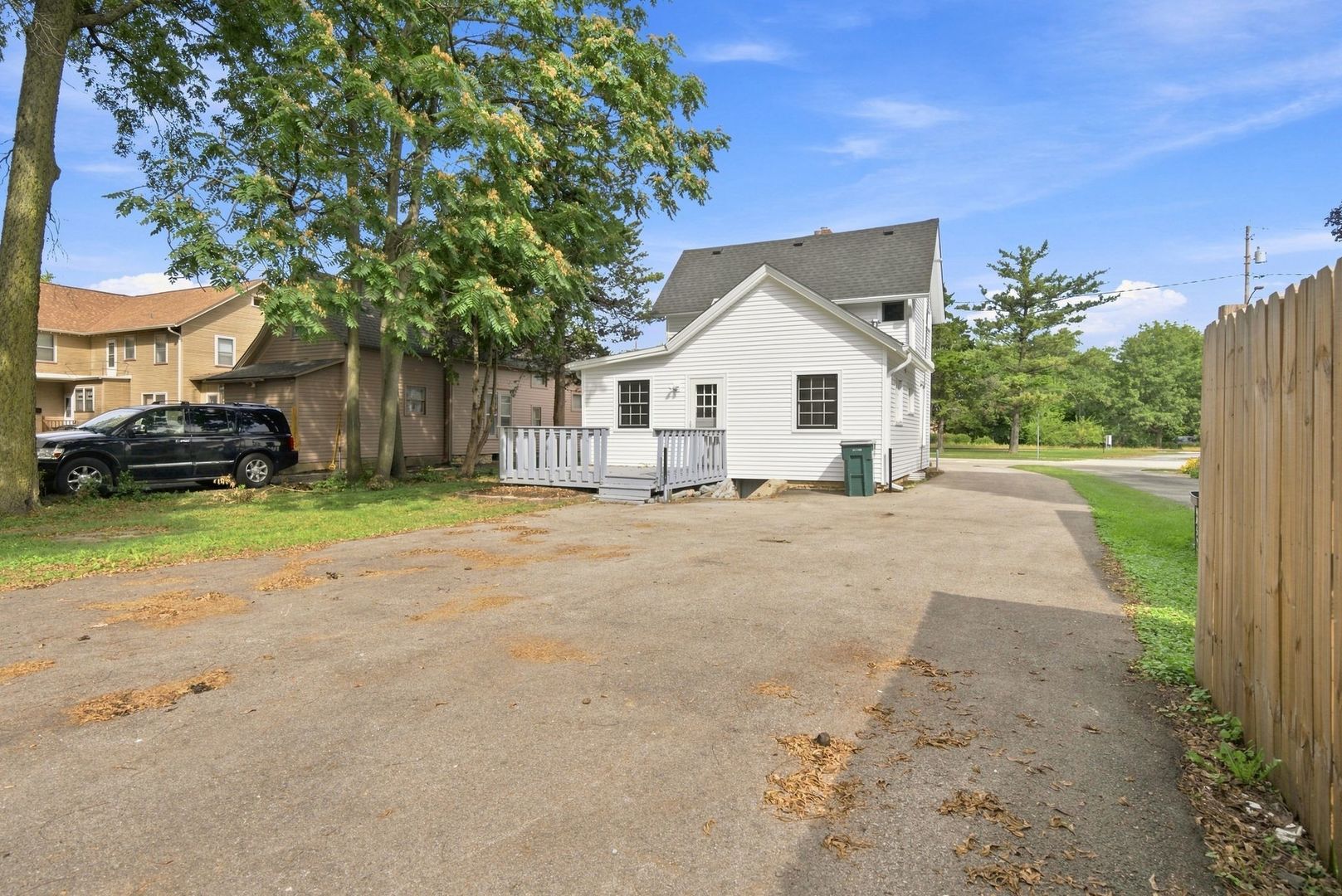 428 E Wilson Street Property Photo 44