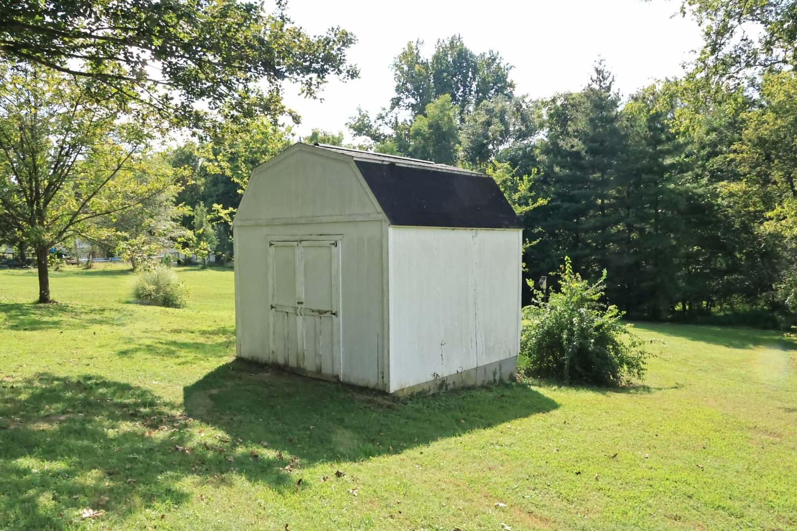 201 Williford Road Property Photo 4