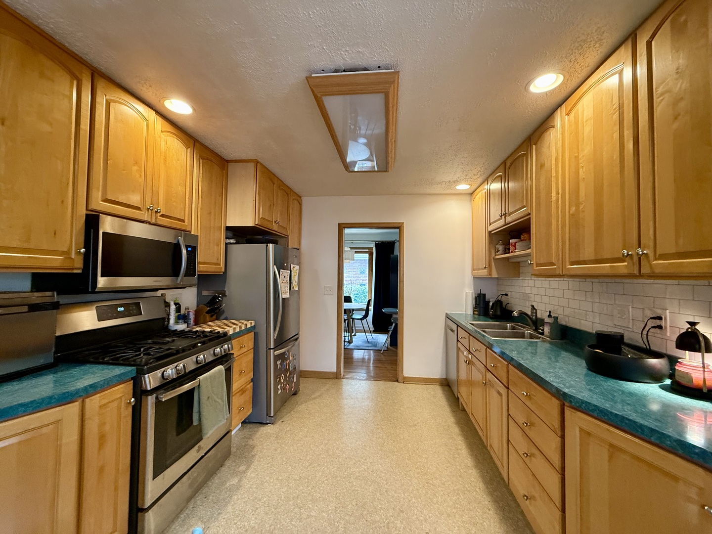 402 S Na Wa Ta Avenue Property Photo 9