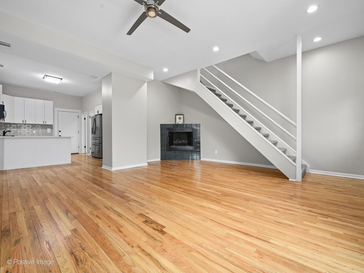 1730 N Wilmot Avenue Property Photo 8