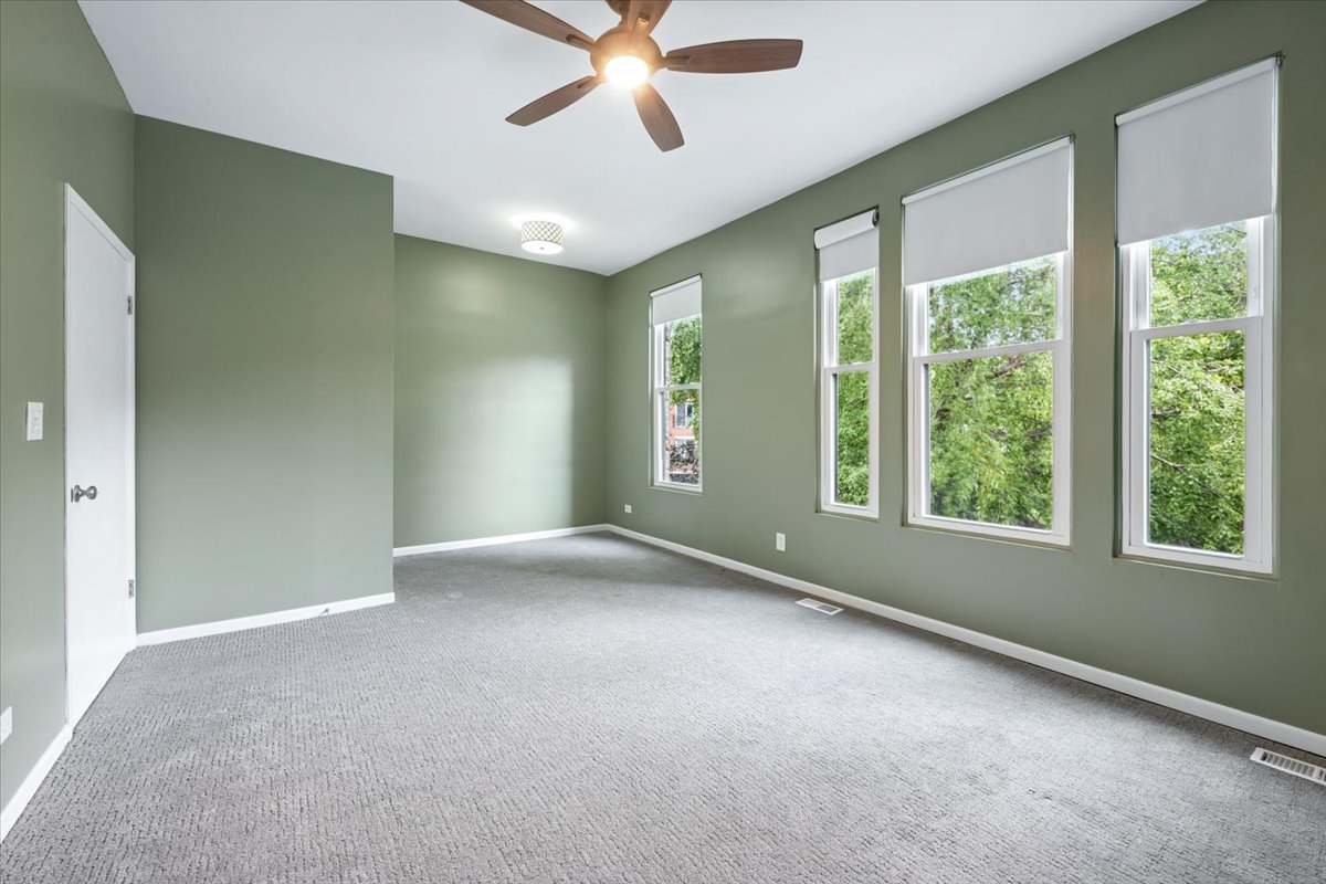 1730 N Wilmot Avenue Property Photo 27