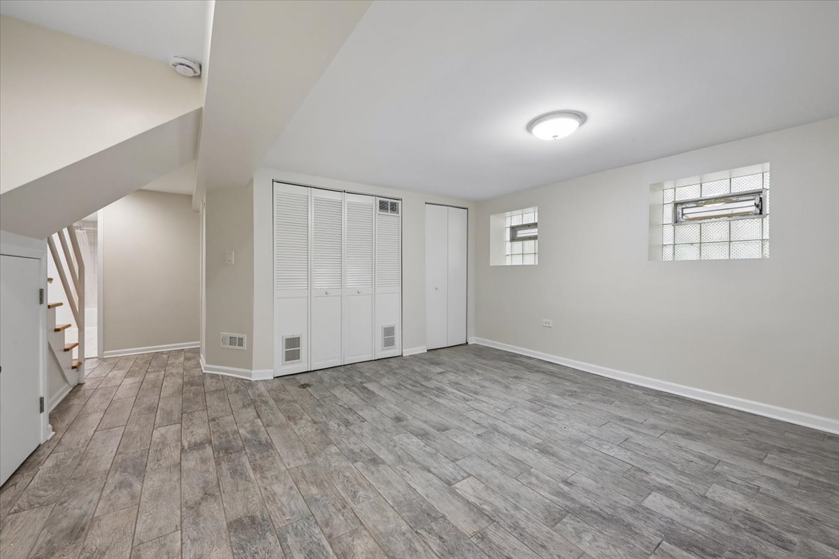 1730 N Wilmot Avenue Property Photo 29