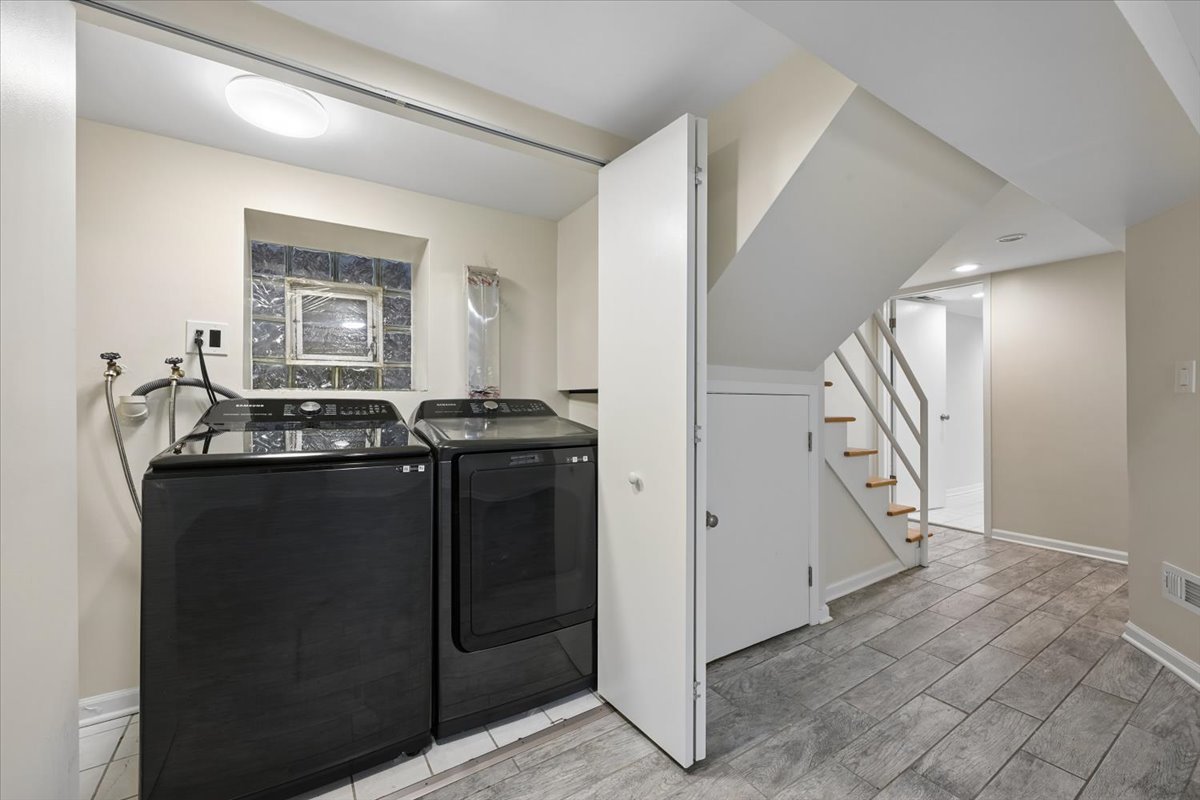 1730 N Wilmot Avenue Property Photo 30
