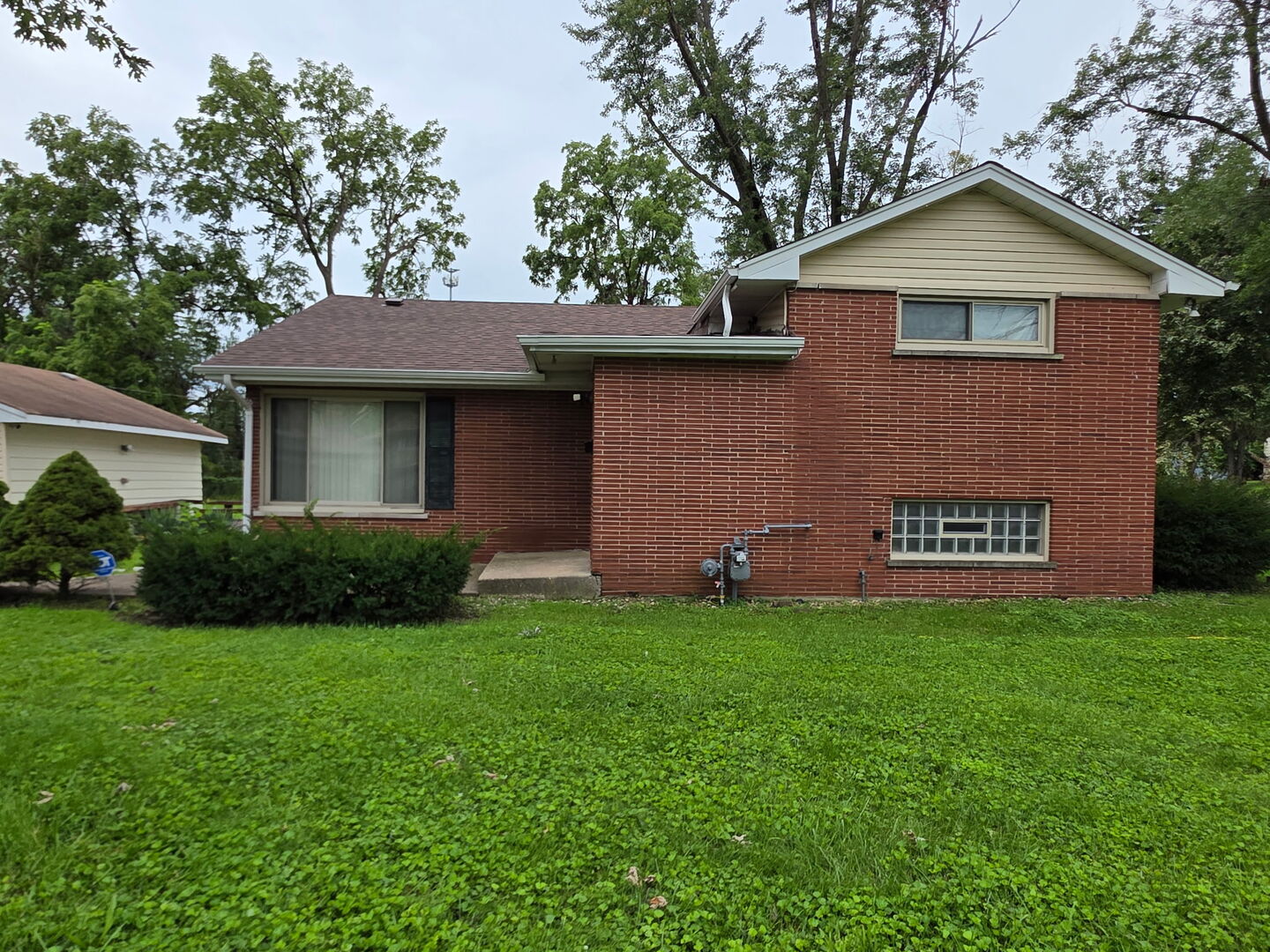 17403 Holmes Avenue Property Photo 1