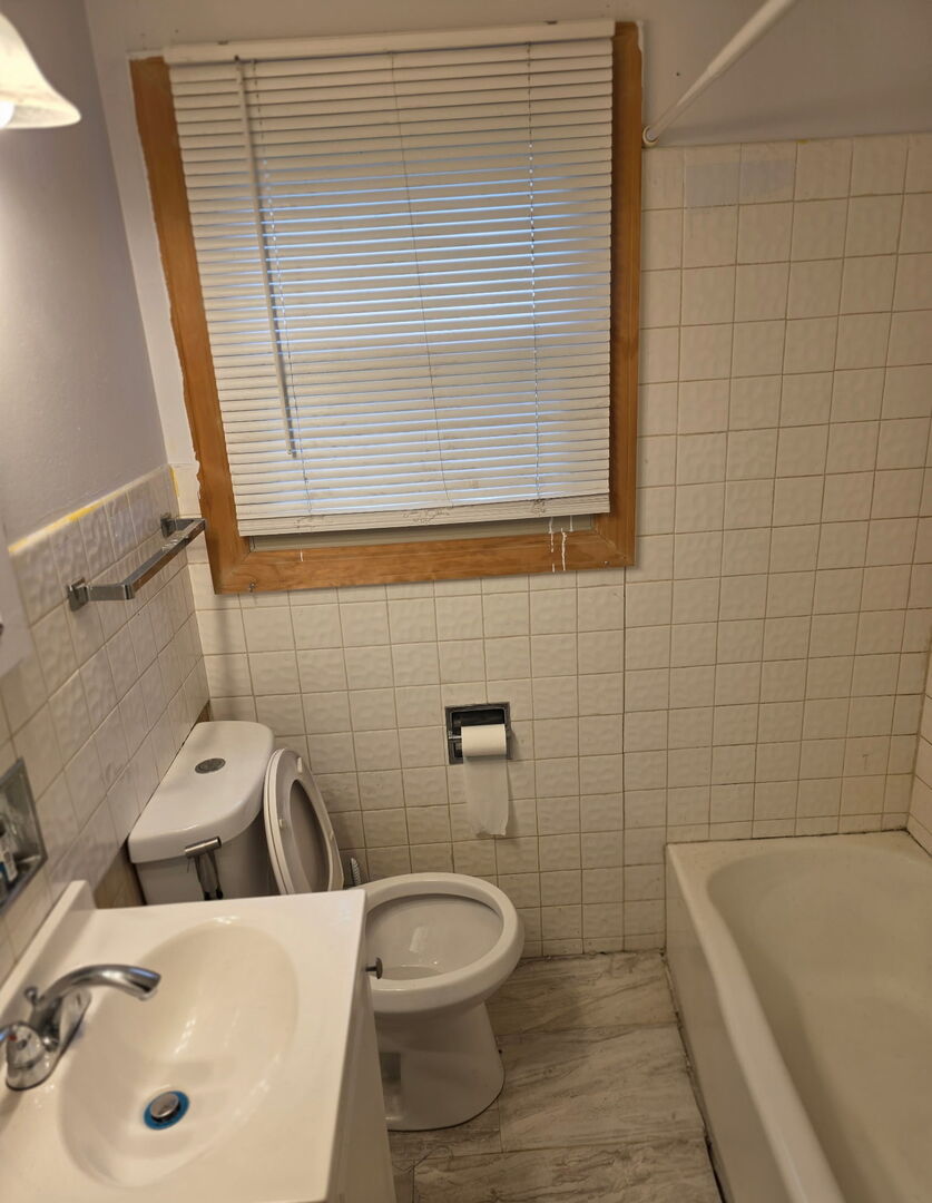 17403 Holmes Avenue Property Photo 9