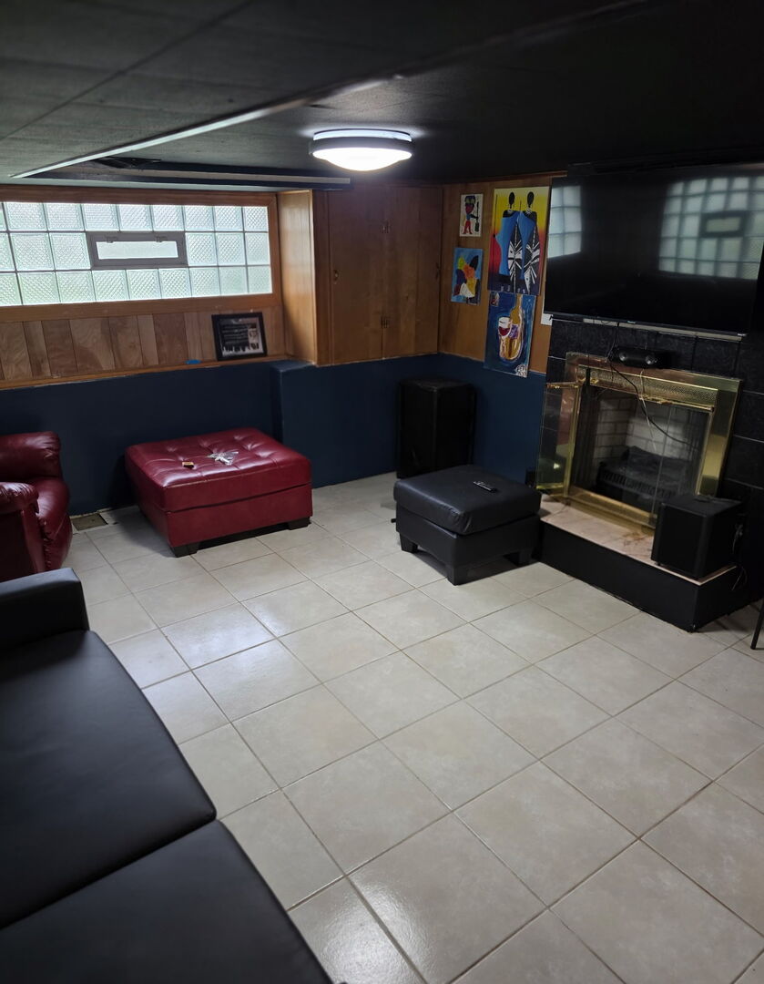 17403 Holmes Avenue Property Photo 13