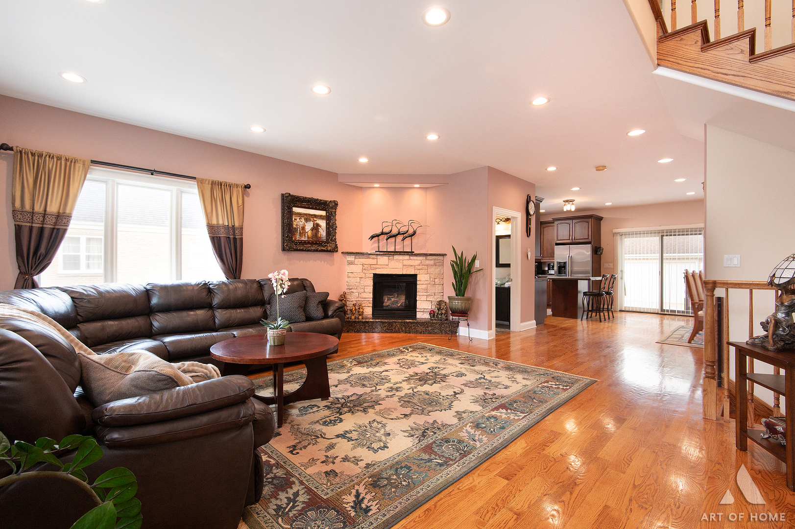 3456 N Pioneer Avenue Property Photo 6