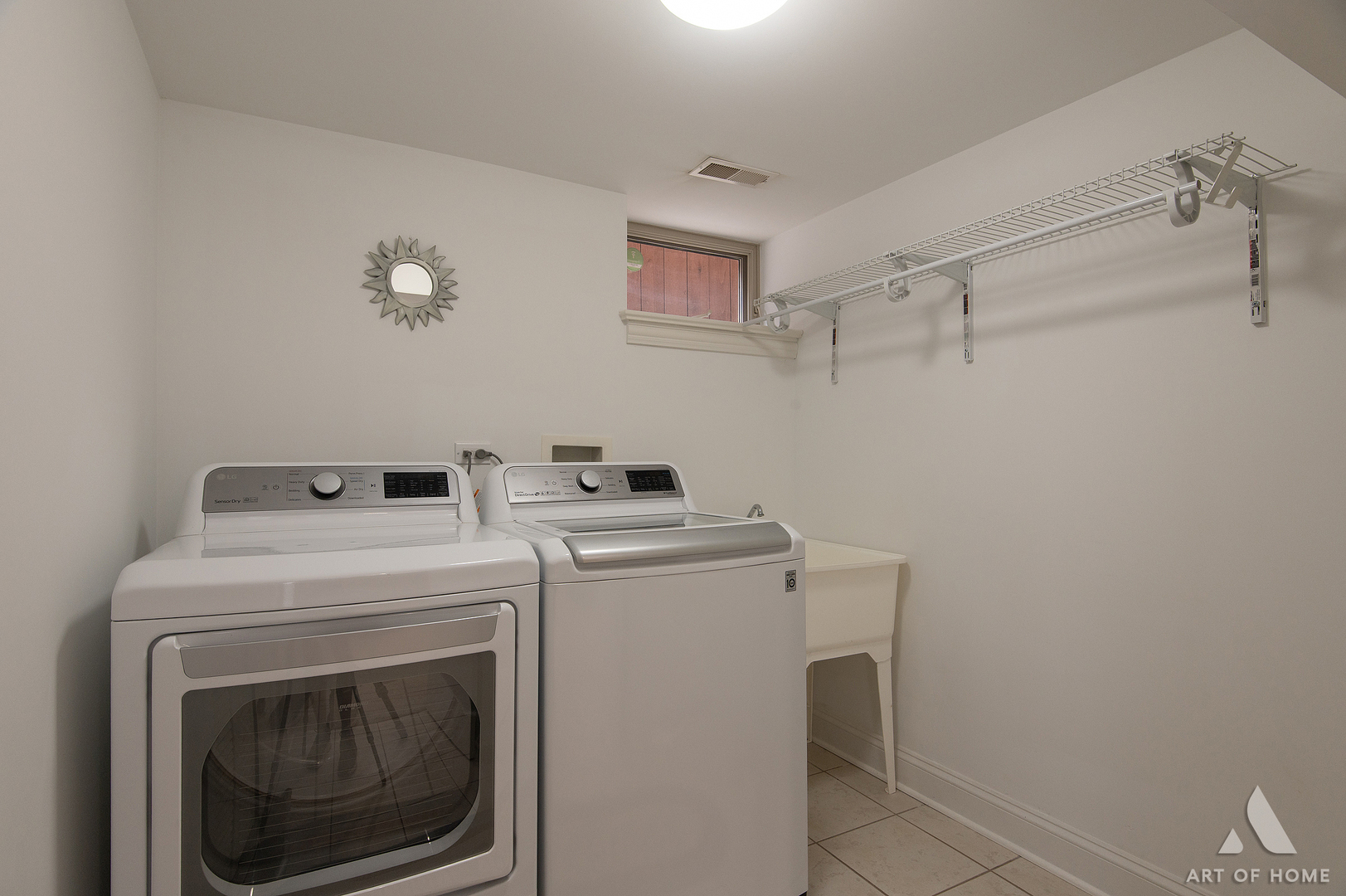 3456 N Pioneer Avenue Property Photo 26