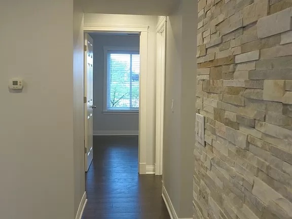 930 Perrie Drive 203 Property Photo 6