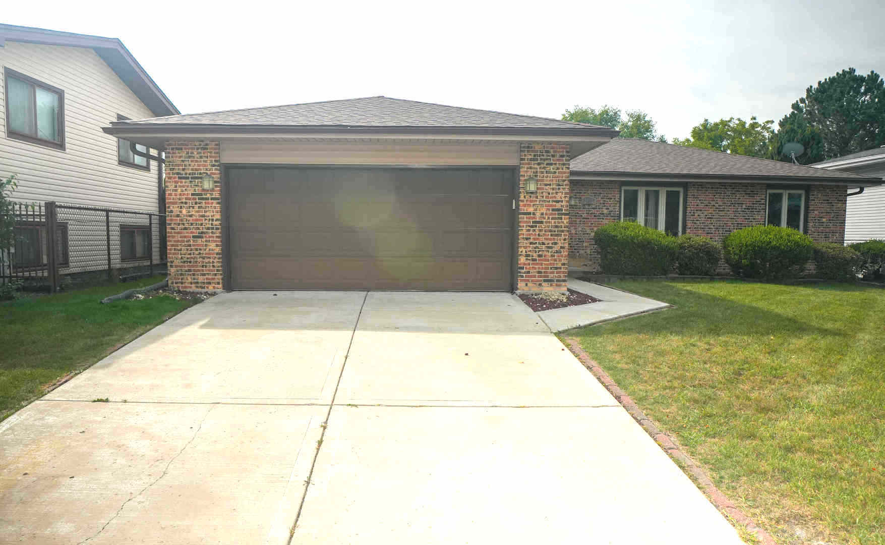 3103 Smoke Tree Court Property Photo 1