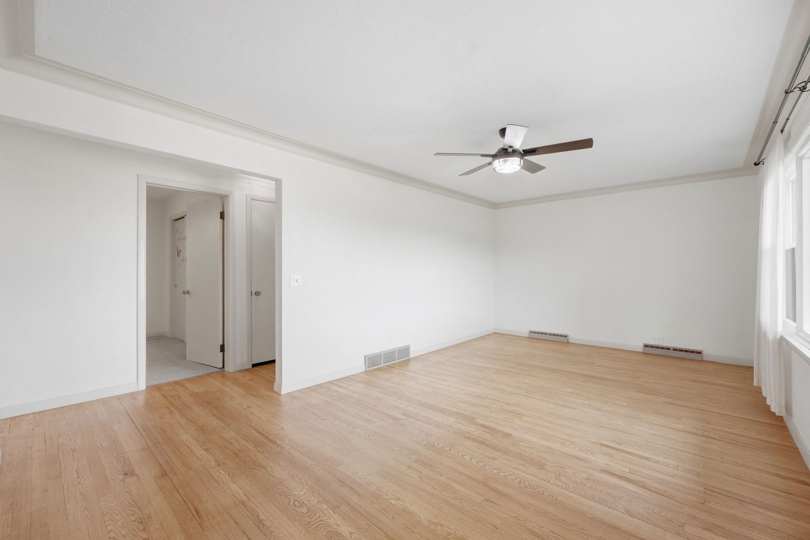 314 Oak Street Property Photo 2