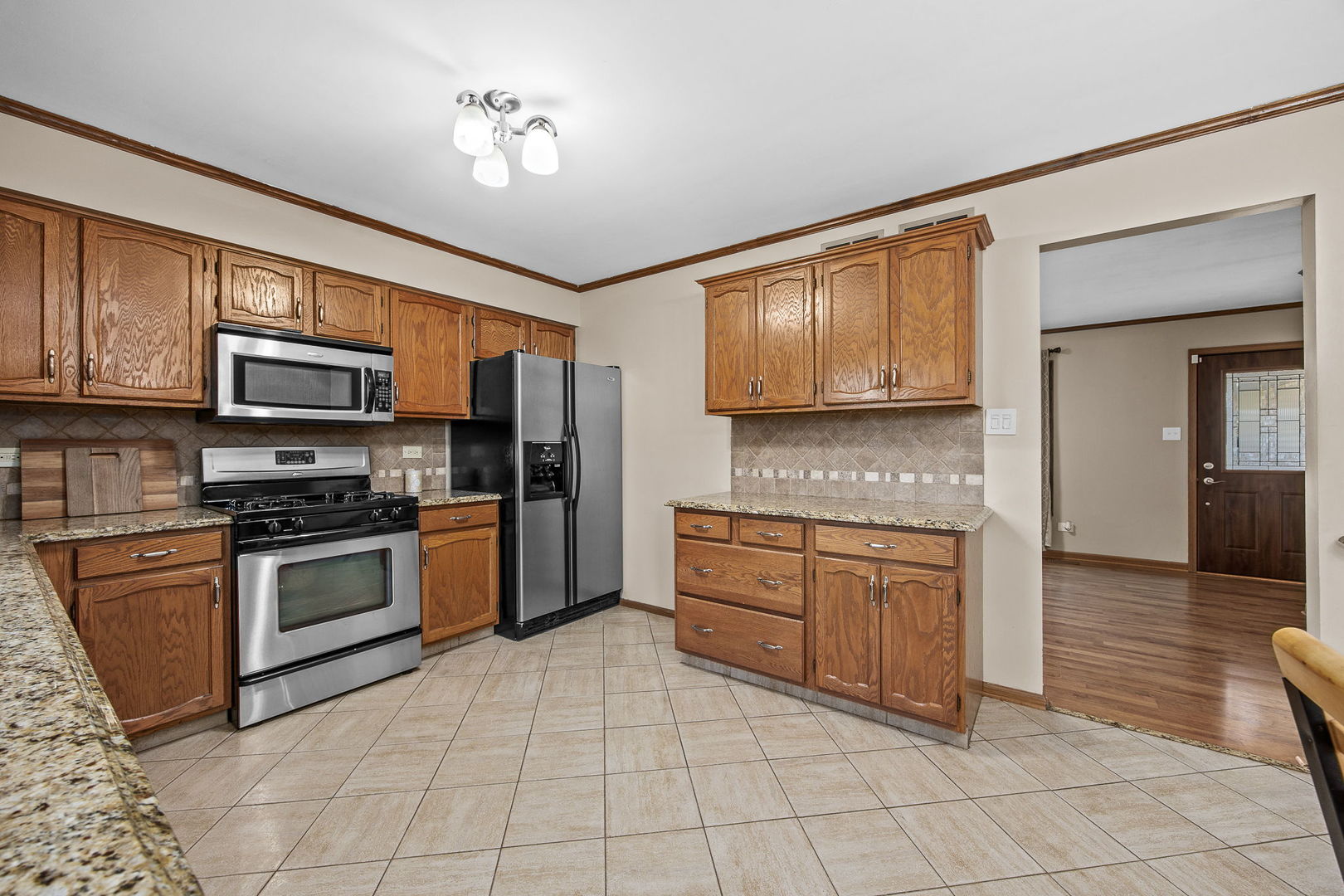 20w456 Westminster Drive Property Photo 9