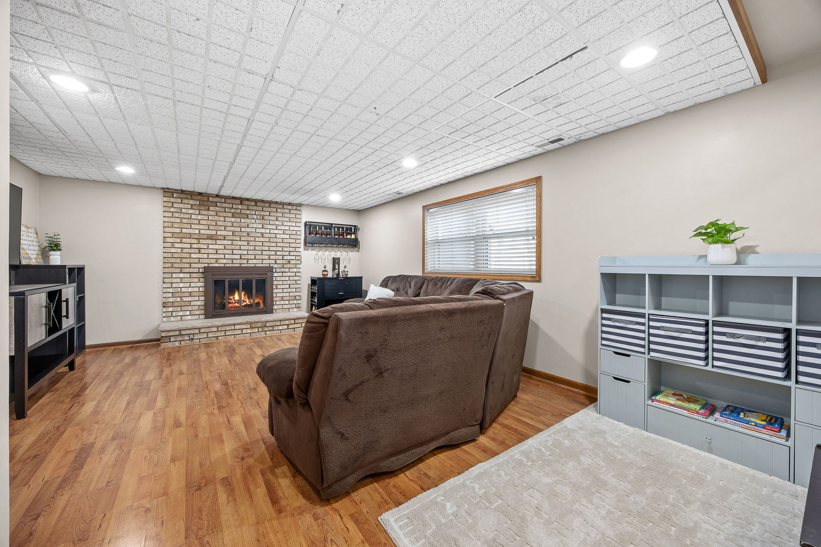 20w456 Westminster Drive Property Photo 17