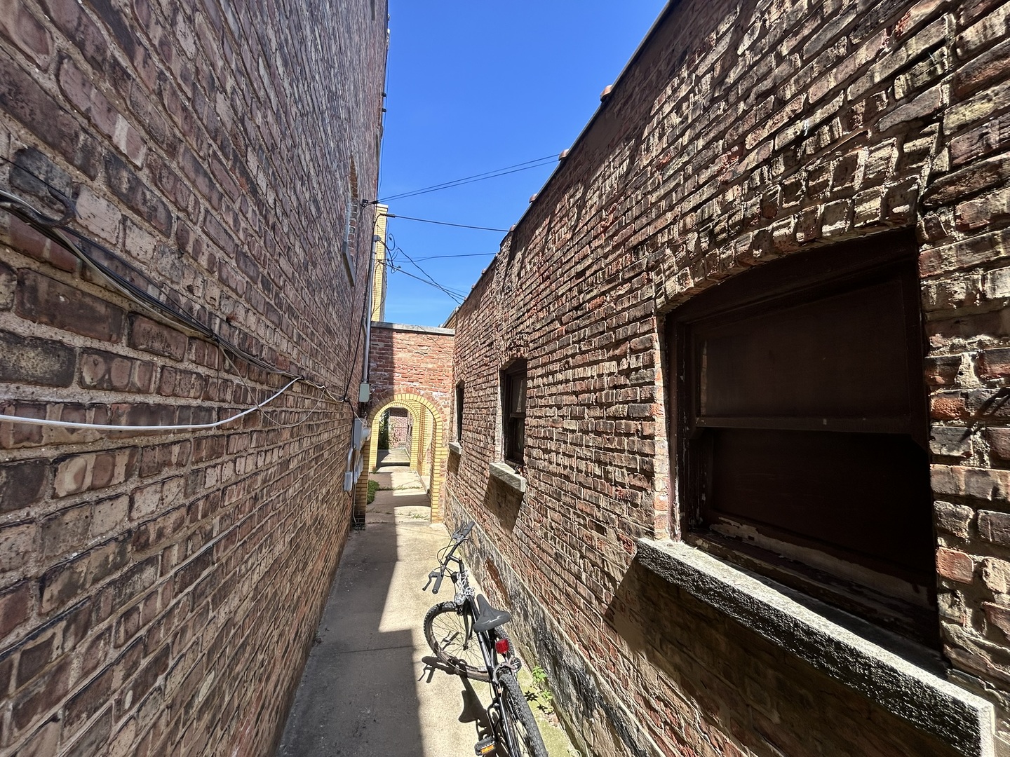 1931 Scoville Avenue Property Photo 7