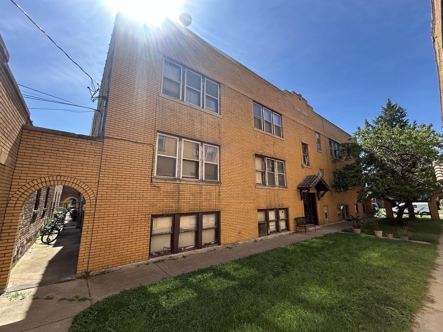 1931 Scoville Avenue Property Photo 12