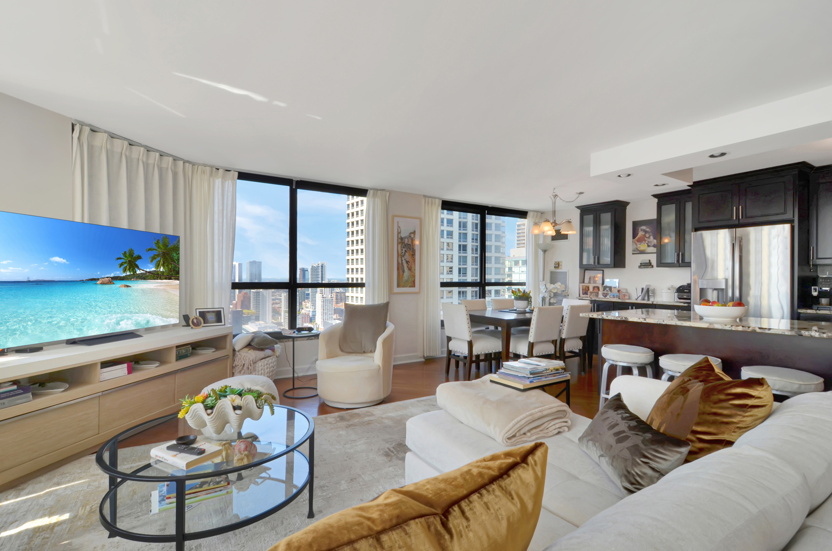 405 N Wabash Avenue 3204 Property Photo 4