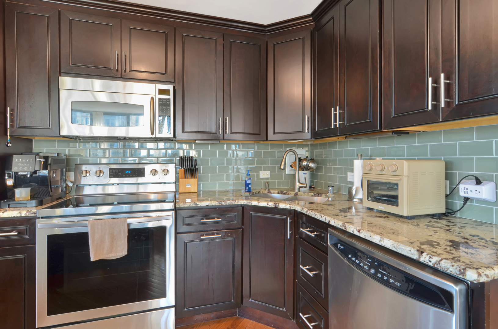 405 N Wabash Avenue 3204 Property Photo 7