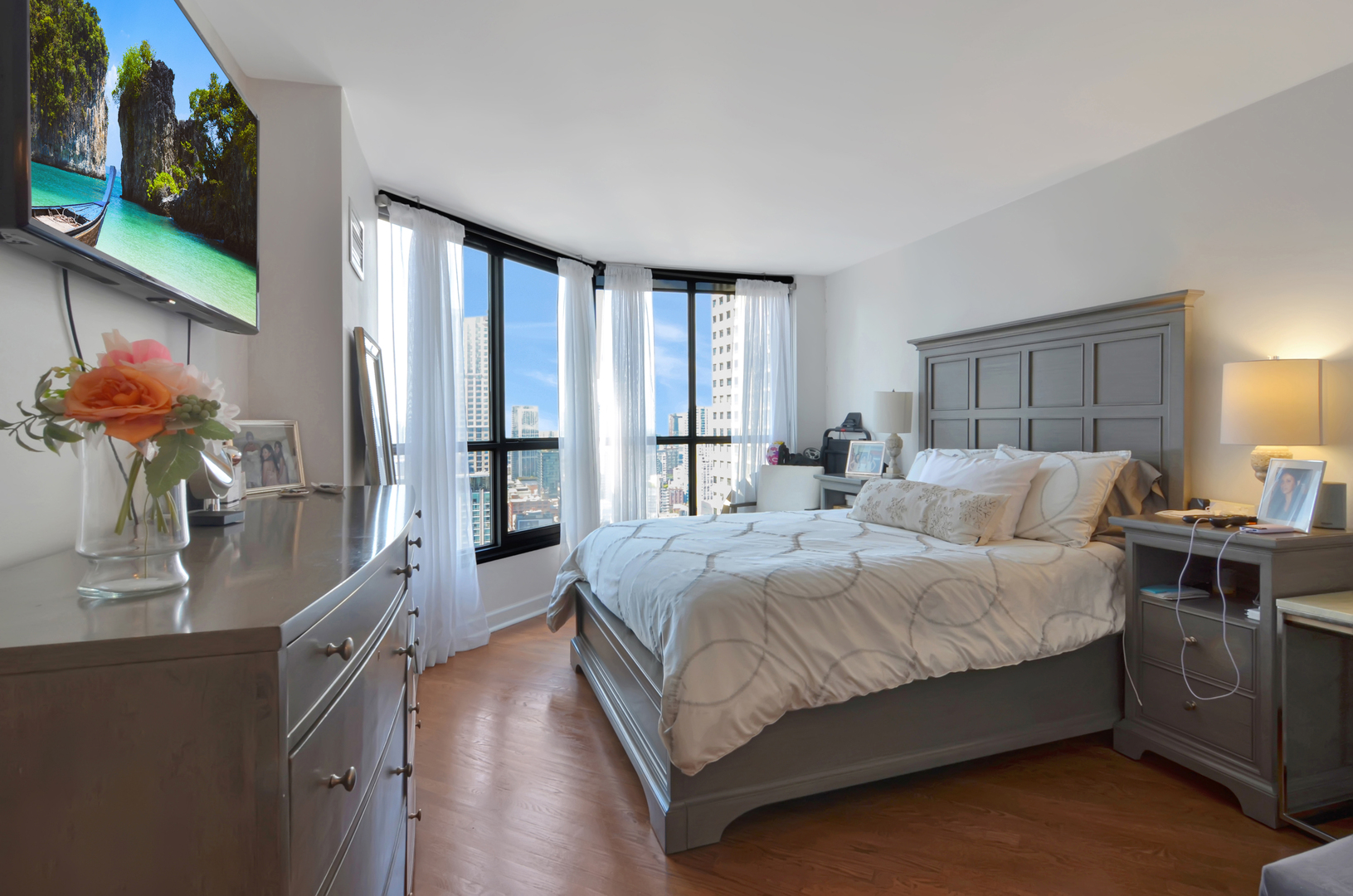 405 N Wabash Avenue 3204 Property Photo 11