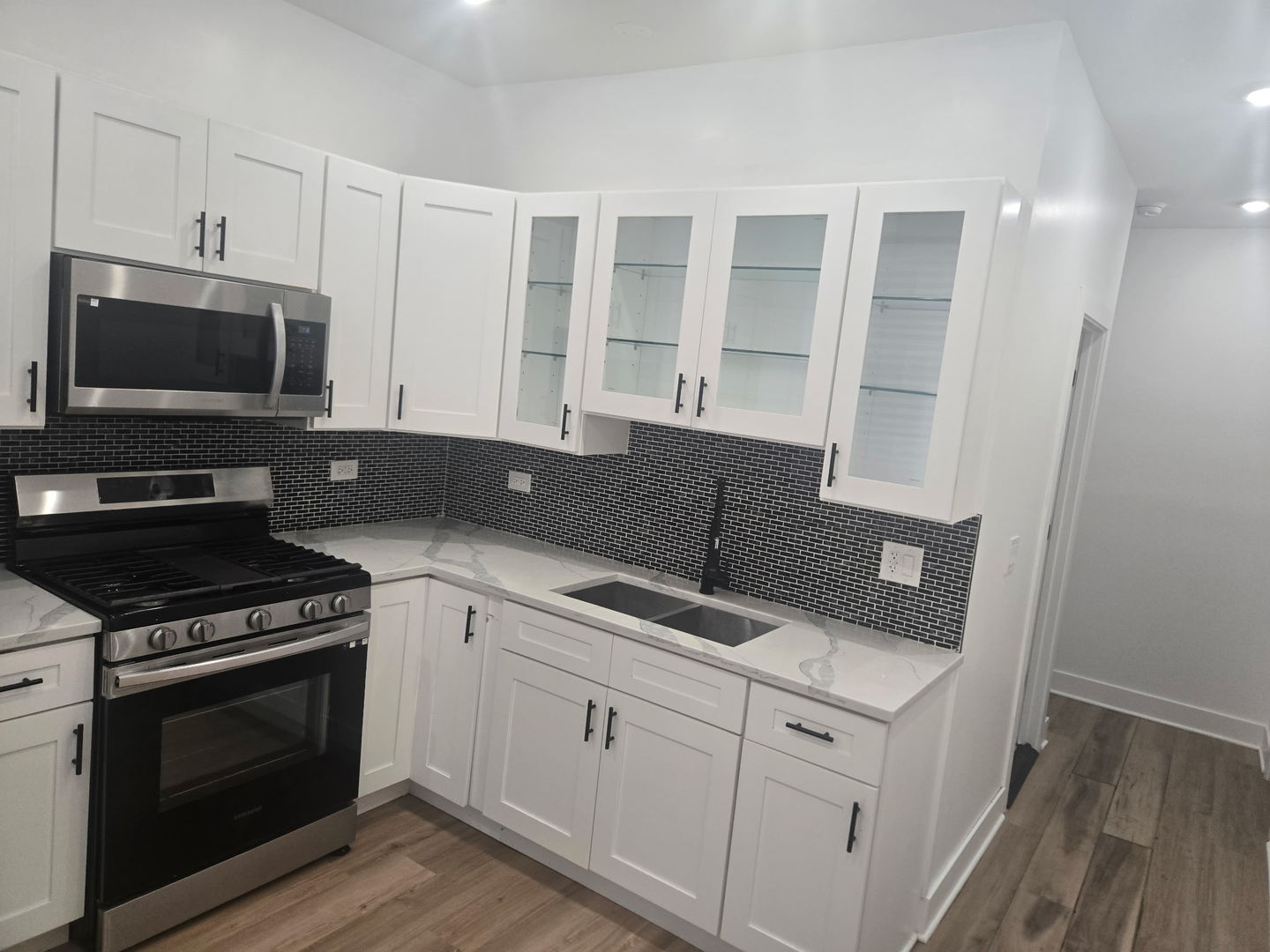 7309 S Green Street Property Photo 16