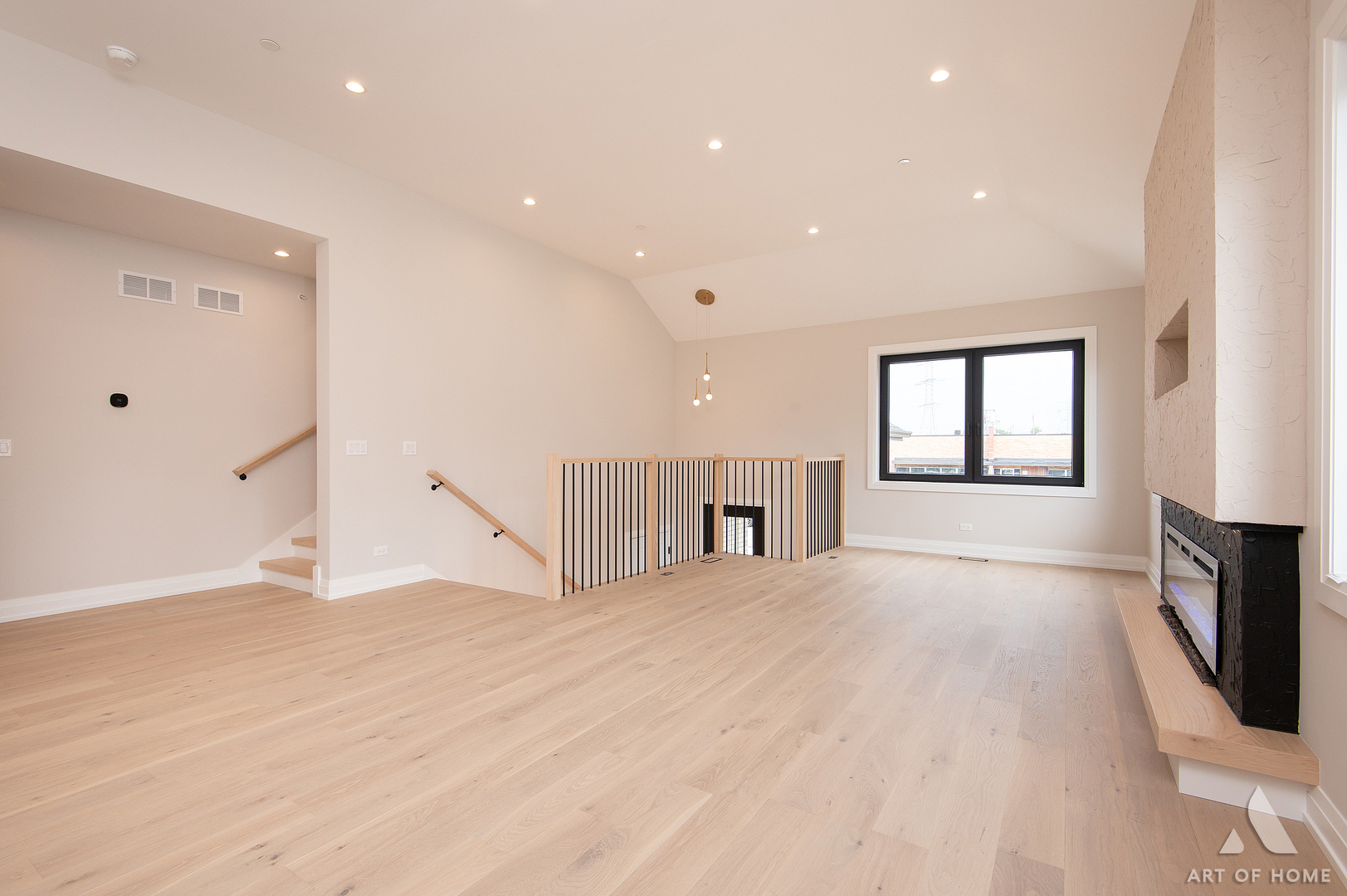 1039 North Avenue Property Photo 5