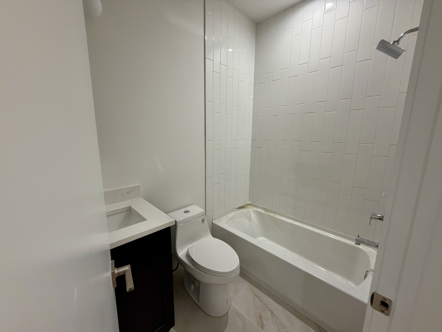 2114 W Augusta Avenue 2 Property Photo 5