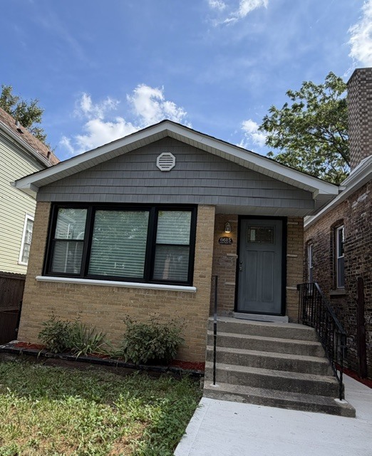 6615 S Hoyne Avenue Property Photo 1