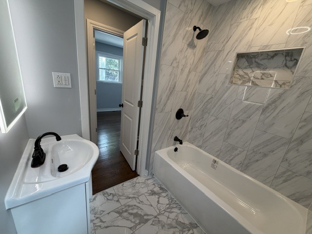 6615 S Hoyne Avenue Property Photo 7