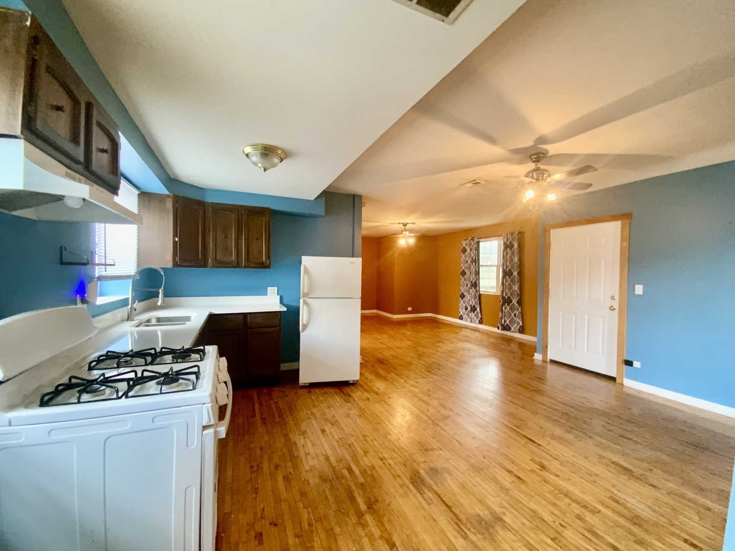 4351 N Western Avenue 2re Property Photo 5