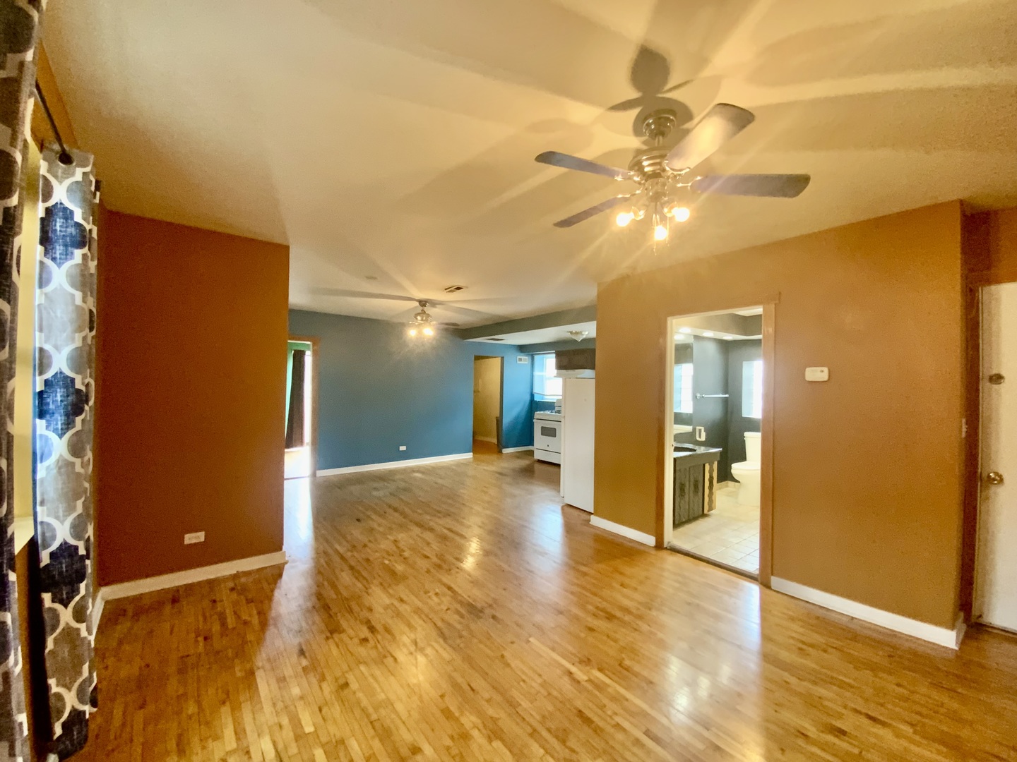 4351 N Western Avenue 2re Property Photo 9