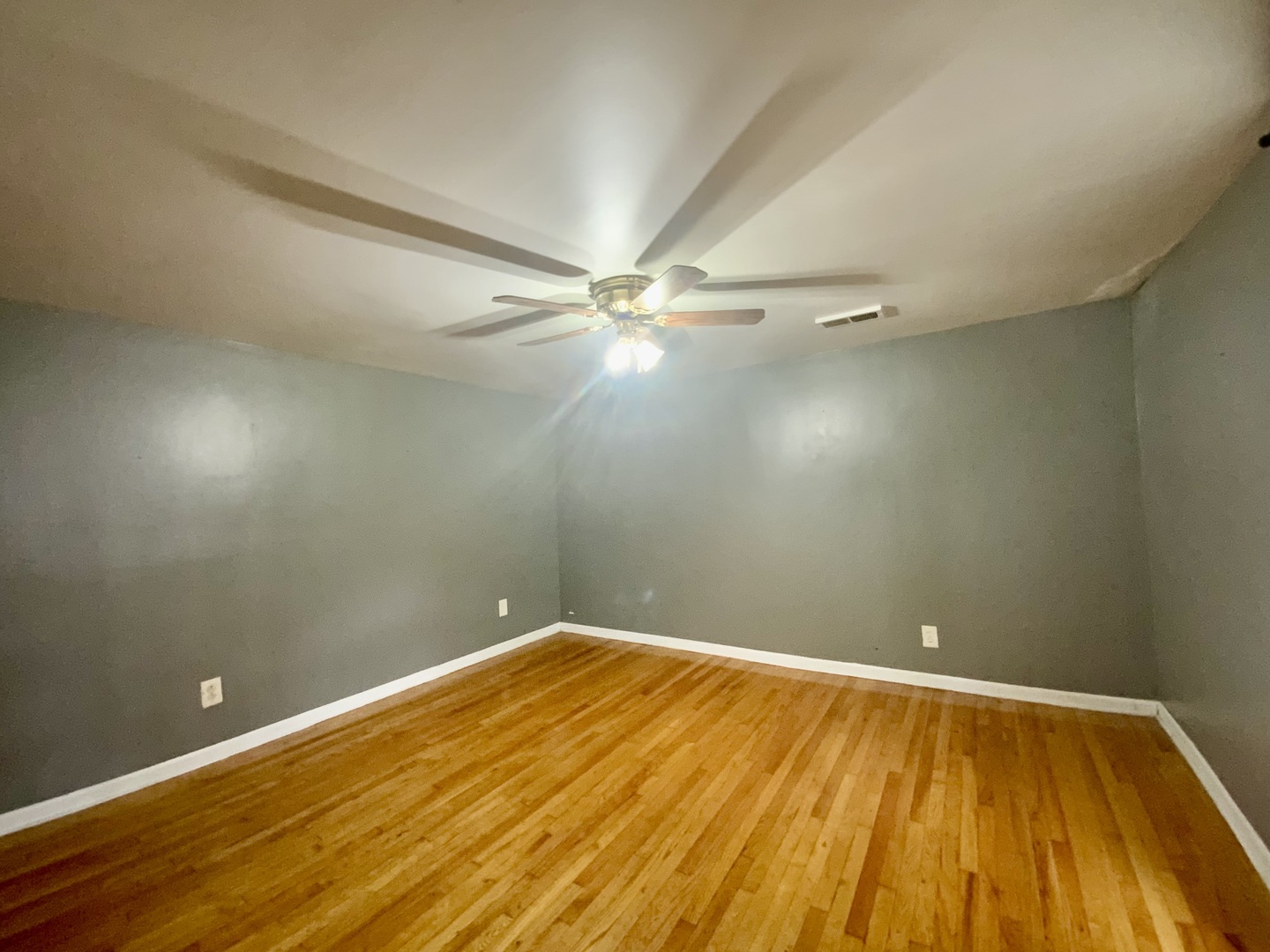 4351 N Western Avenue 2re Property Photo 15
